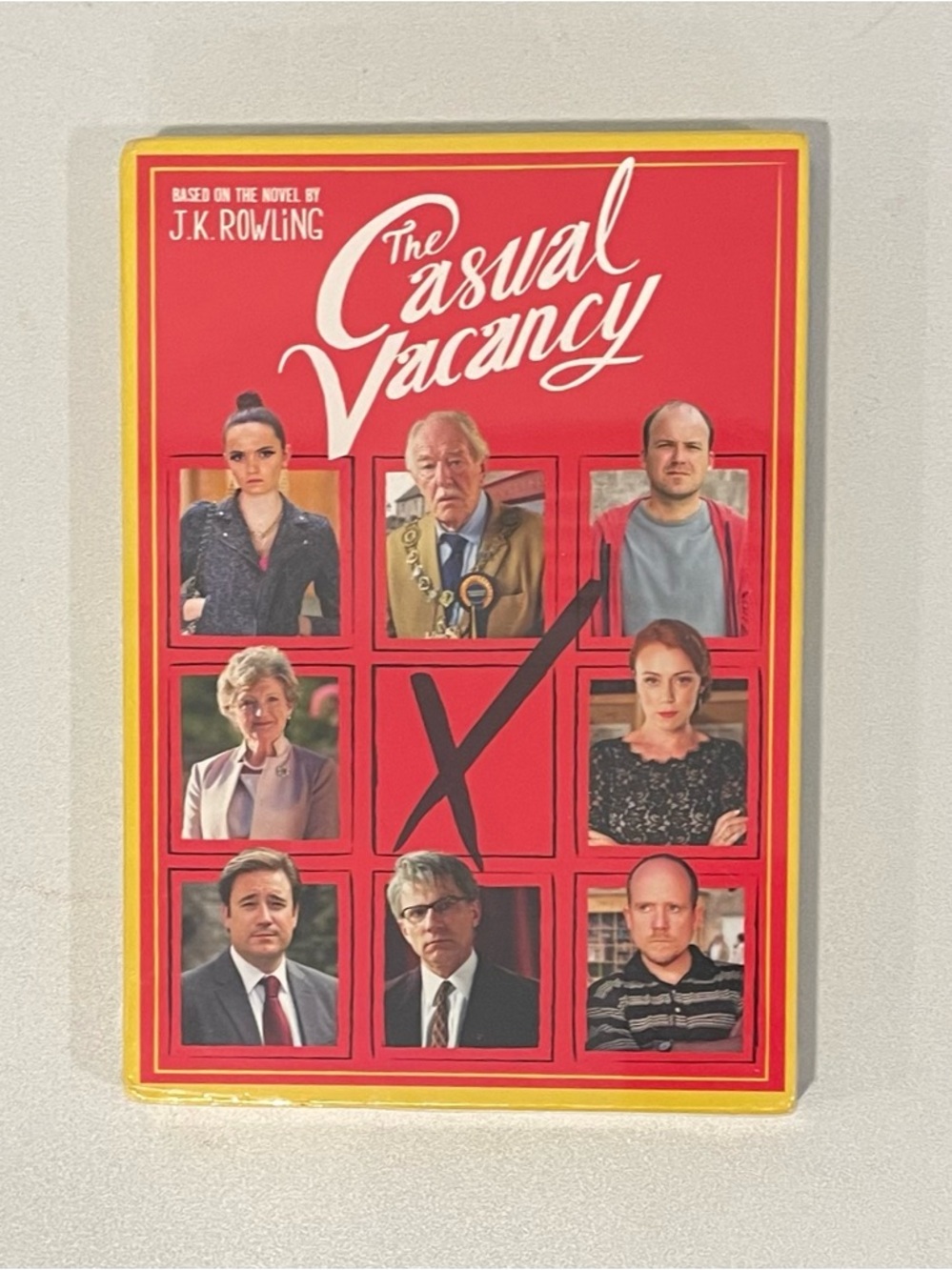 The Casual Vacancy Paperback - Bold Red Cover